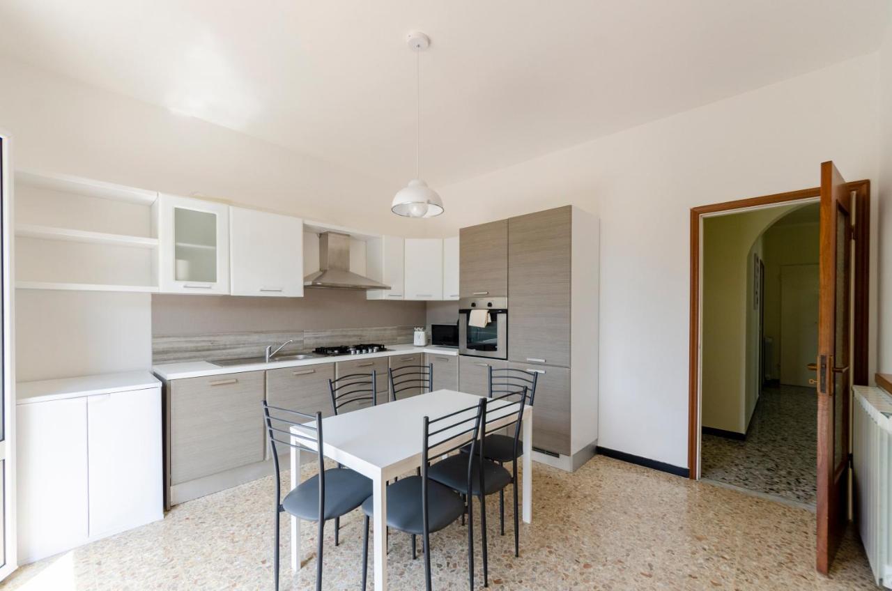 Joivy Family Flat With 3 Balconies, 10 Min To Beach Монелья Экстерьер фото