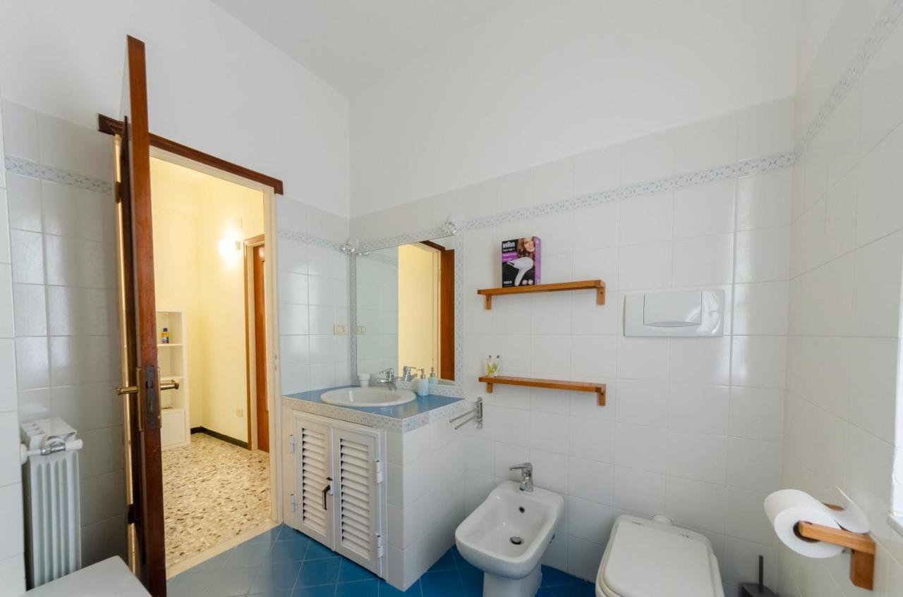 Joivy Family Flat With 3 Balconies, 10 Min To Beach Монелья Экстерьер фото